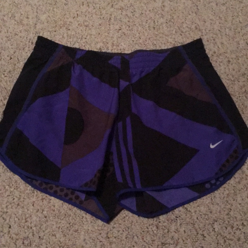 Women’s Nike Dri-fit running shorts geometric